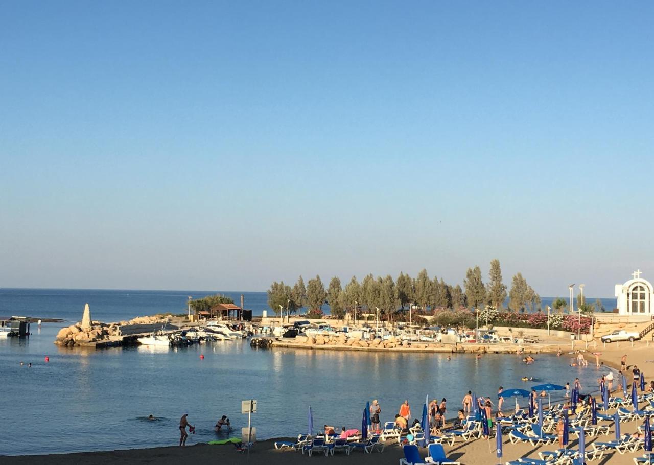 Villa Emiliana Paralimni Buitenkant foto